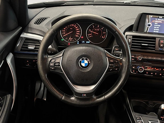 BMW 120 13 of 26