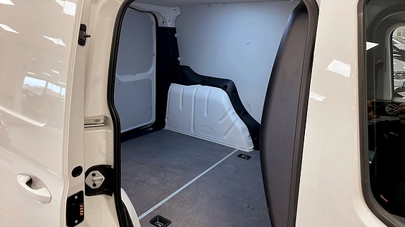 Volkswagen Caddy 12 of 14