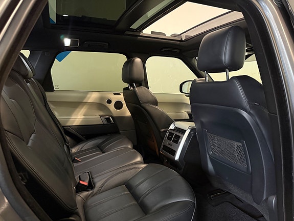 Land Rover Range Rover Sport 21 of 26
