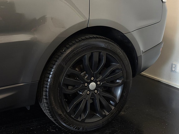 Land Rover Range Rover Sport 5 of 26