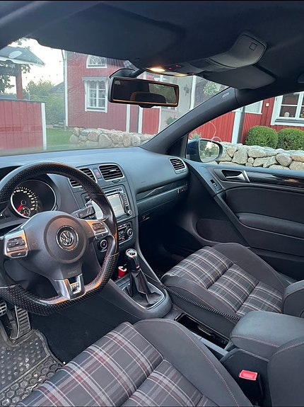 Volkswagen Golf VI 4 of 4