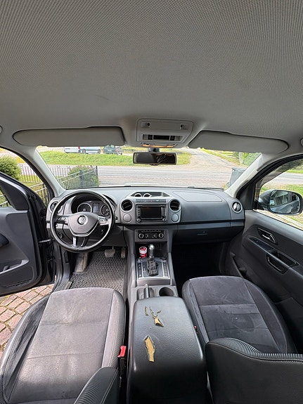 Volkswagen Amarok 8 of 9