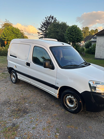 Peugeot Partner 4 of 9