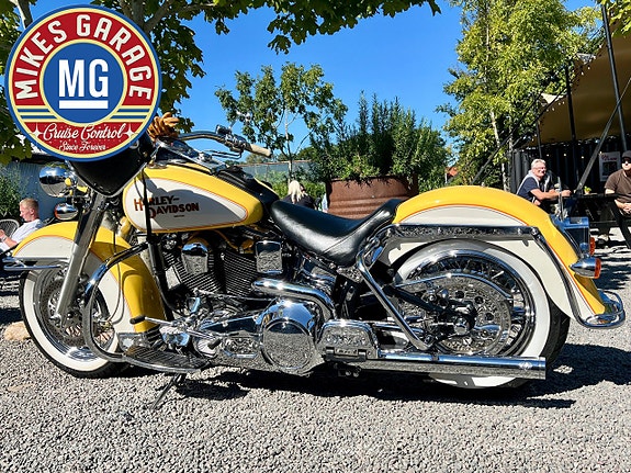 Harley-Davidson Heritage Custom Show Bike HELRENOVERAD & TRIMMAD UTSTÄLLNINGSHOJ!