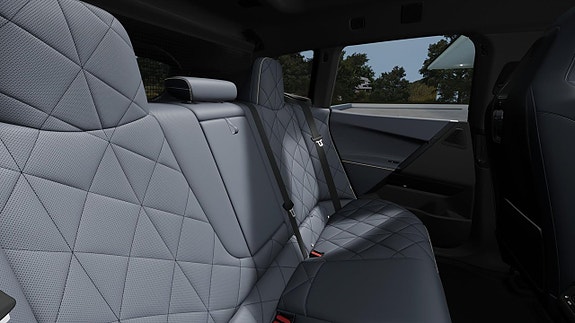 BMW iX 11 of 13