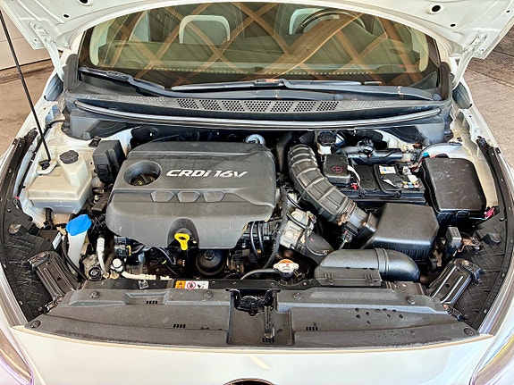 Kia Ceed 4 of 13