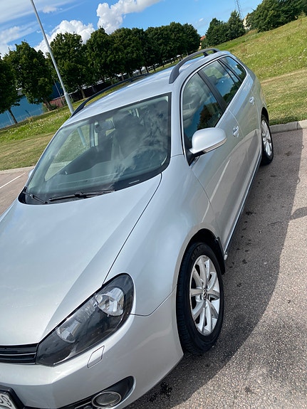 Volkswagen Golf VI 2 of 10