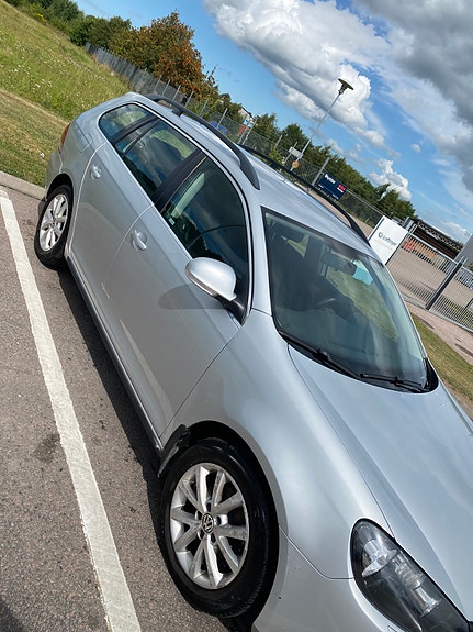 Volkswagen Golf VI 3 of 10
