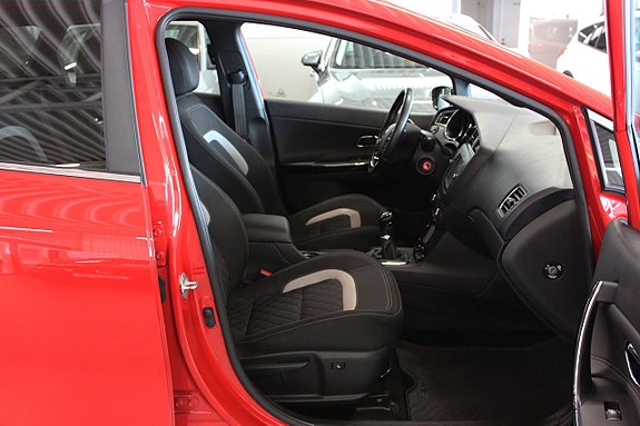 Kia Ceed 6 of 16
