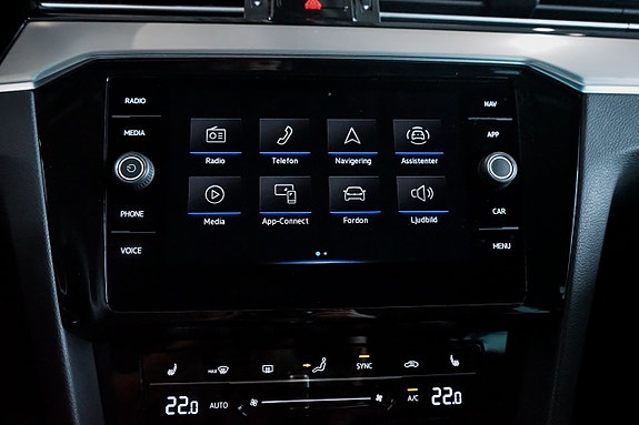 Volkswagen Passat 15 of 30