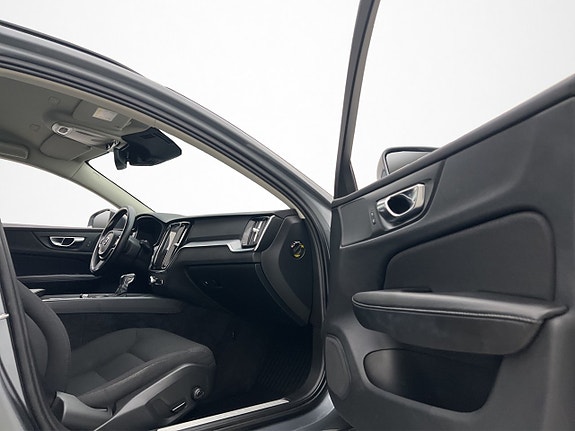 Volvo V60 19 of 30