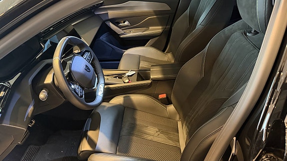 Peugeot 408 3 of 8