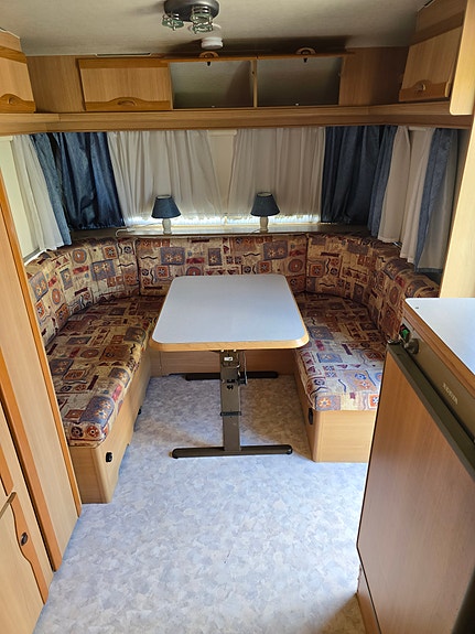 Adria Unica B 562 Ul 7 of 12