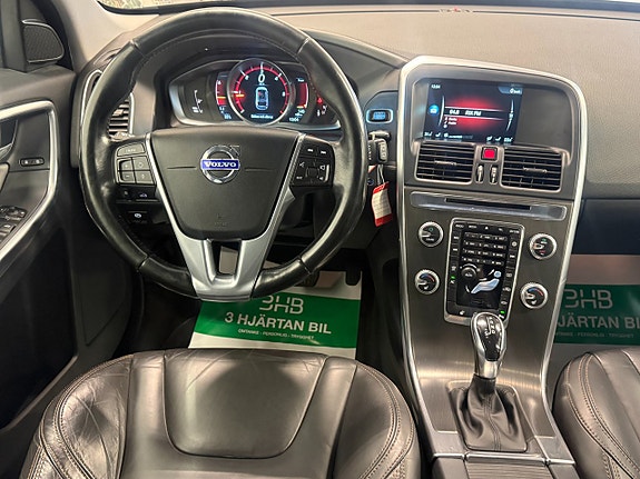 Volvo XC60 10 of 20