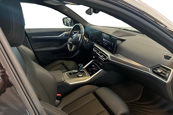 BMW i4 15 of 21