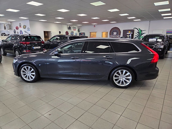 Volvo V90 3 of 30