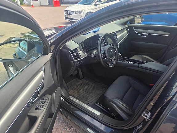 Volvo V90 3 of 28