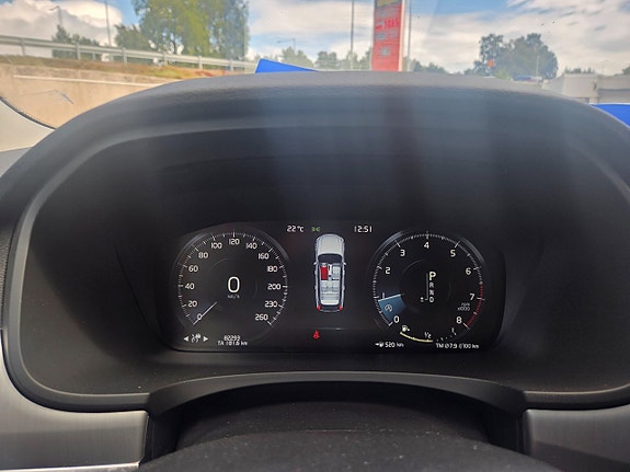Volvo V90 17 of 28