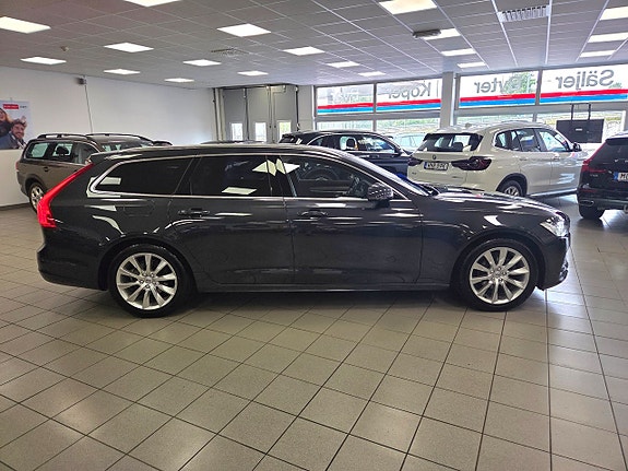 Volvo V90 15 of 30
