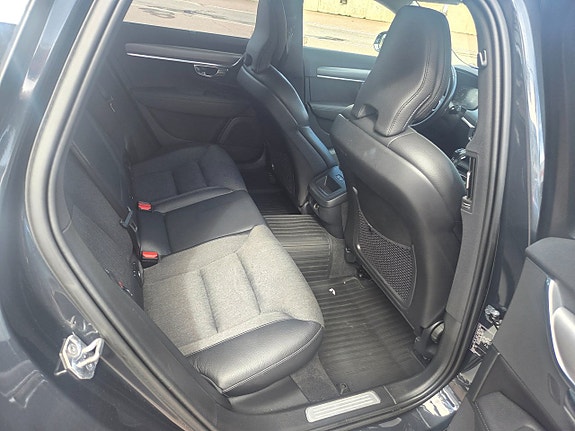 Volvo V90 11 of 28