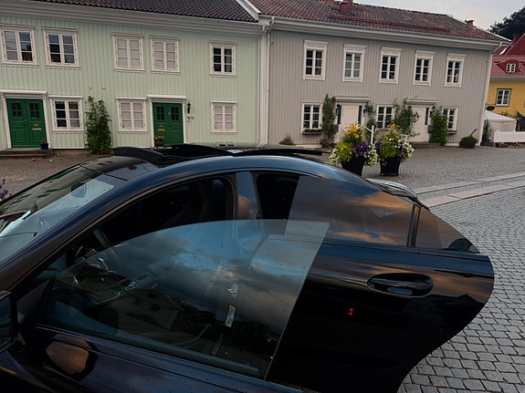 Mercedes-Benz CLA220 d 2 of 12