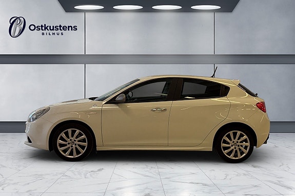 Alfa Romeo Giulietta 8 of 11