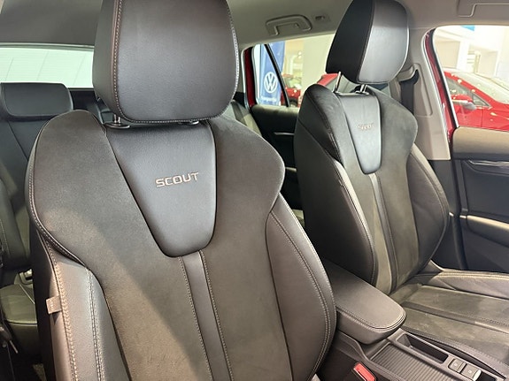 Skoda Octavia Scout 10 of 25