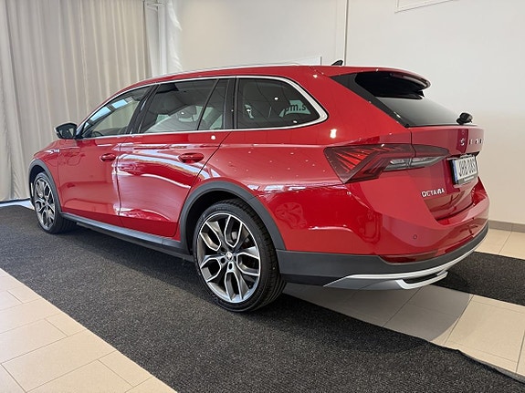 Skoda Octavia Scout 3 of 25