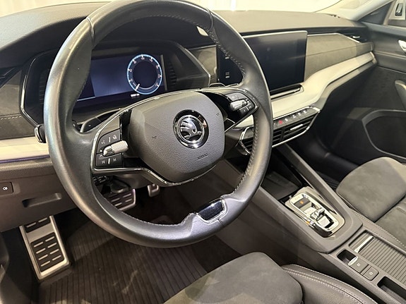Skoda Octavia Scout 13 of 25