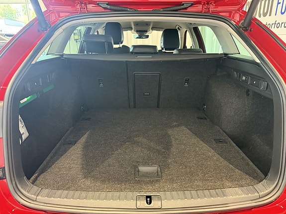 Skoda Octavia Scout 6 of 25