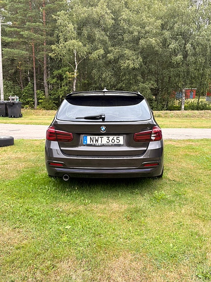 BMW 318d 3 of 6