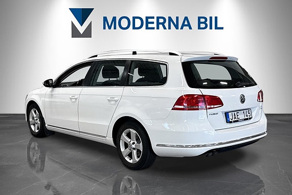 Volkswagen Passat 4 of 22