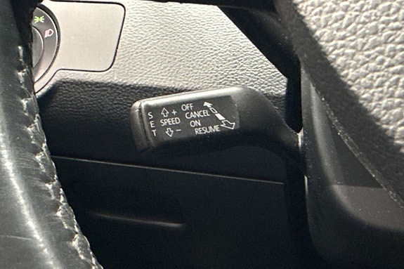 Volkswagen Passat 11 of 22