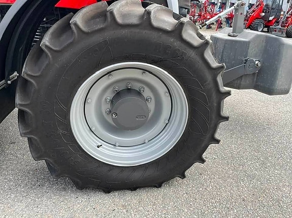 Massey Ferguson 7S.180 Dyna-6/Frontlyft 3.2t/Demo 9 of 12