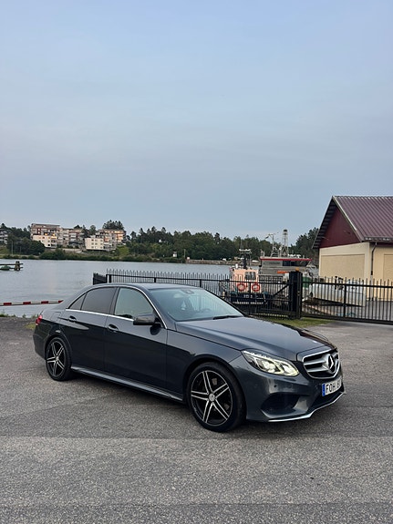Mercedes-Benz E220 d 3 of 13