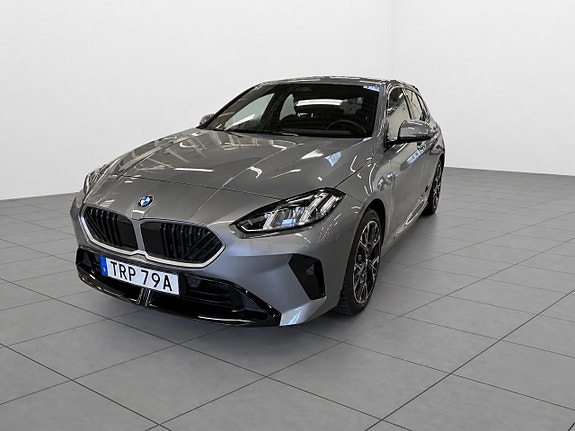 BMW 120 3 of 10