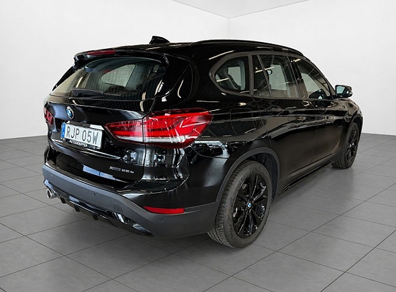 BMW X1 2 of 11