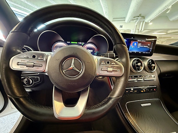 Mercedes-Benz C300 12 of 22