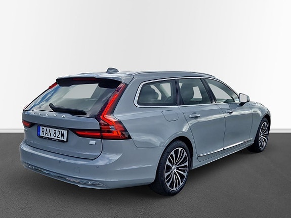 Volvo V90 4 of 10