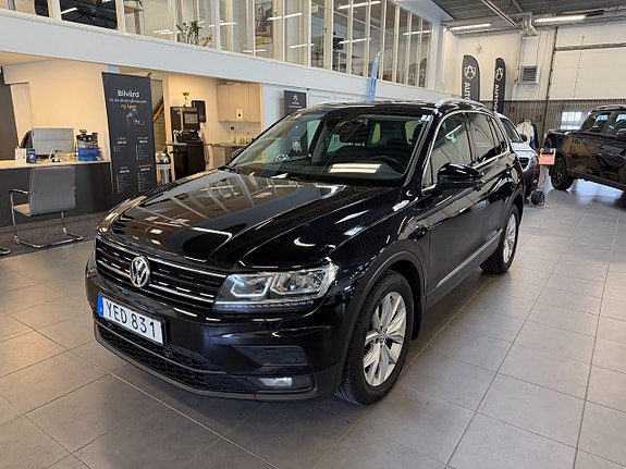 Volkswagen Tiguan 3 of 11