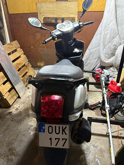 Pgo Libra 50 4 of 5