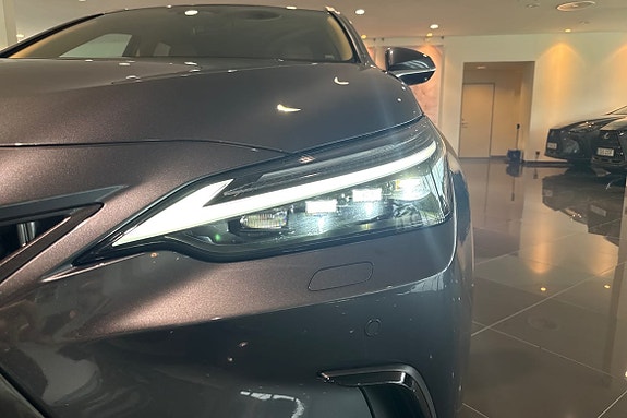 Lexus NX450h+ 21 of 26
