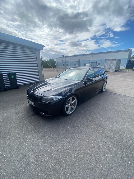 BMW 520d 4 of 10