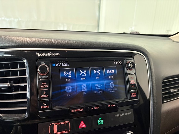 Mitsubishi Outlander 16 of 23