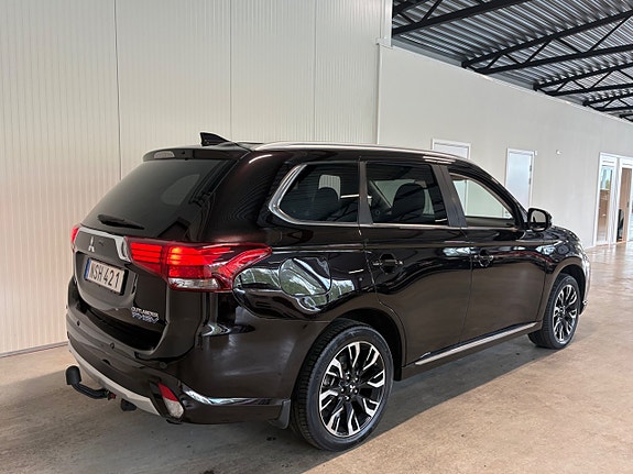 Mitsubishi Outlander 3 of 23