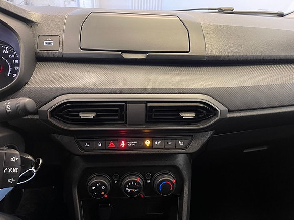 Dacia Sandero 10 of 11