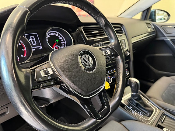 Volkswagen Golf VII 9 of 10