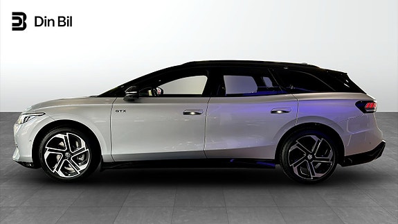 Volkswagen ID.7 2 of 13