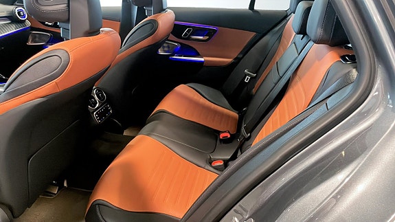 Mercedes-Benz C300 de 5 of 9