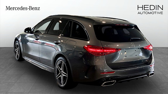 Mercedes-Benz C300 de 2 of 9